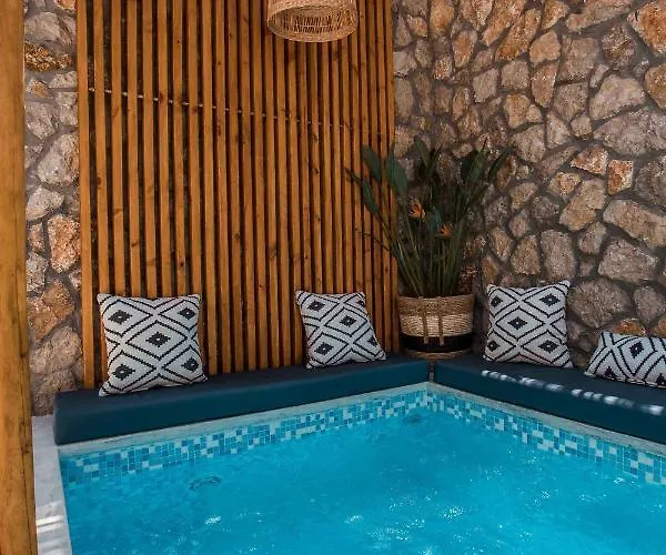 Demar Luxury Villa *